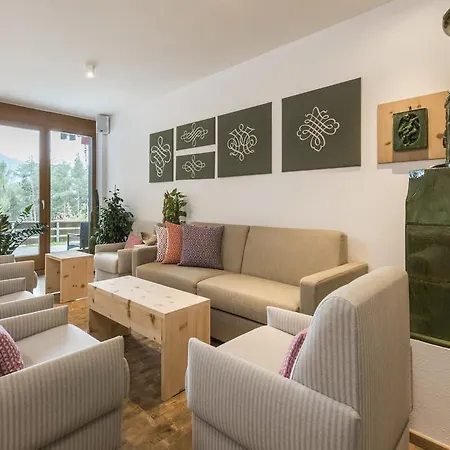 Exzelent Berna Mountain Aparthotel 3*