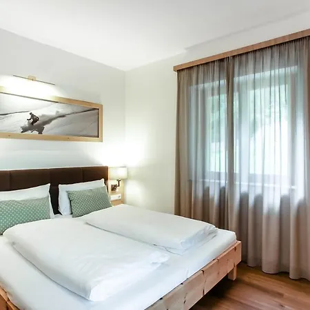 Aparthotel Exzelent Berna Mountain