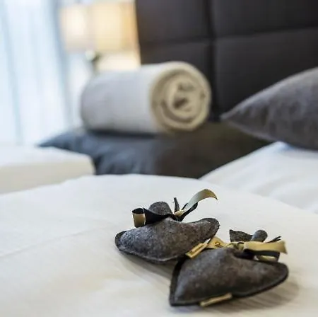 Aparthotel Exzelent Berna Mountain